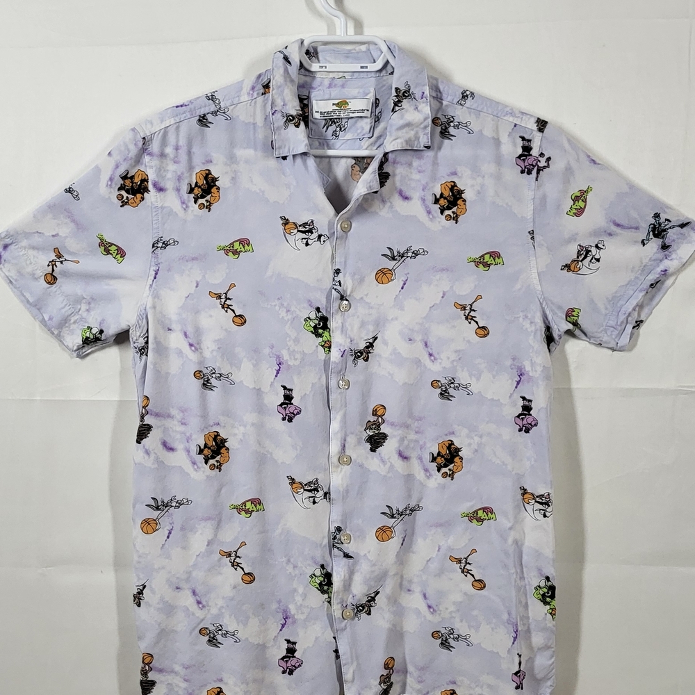 Men's Short-Sleeve Light Purple Button-Down Shirt- Space Jam Caracters